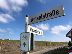 Schild Amselstraße und Westerdeicher Straße